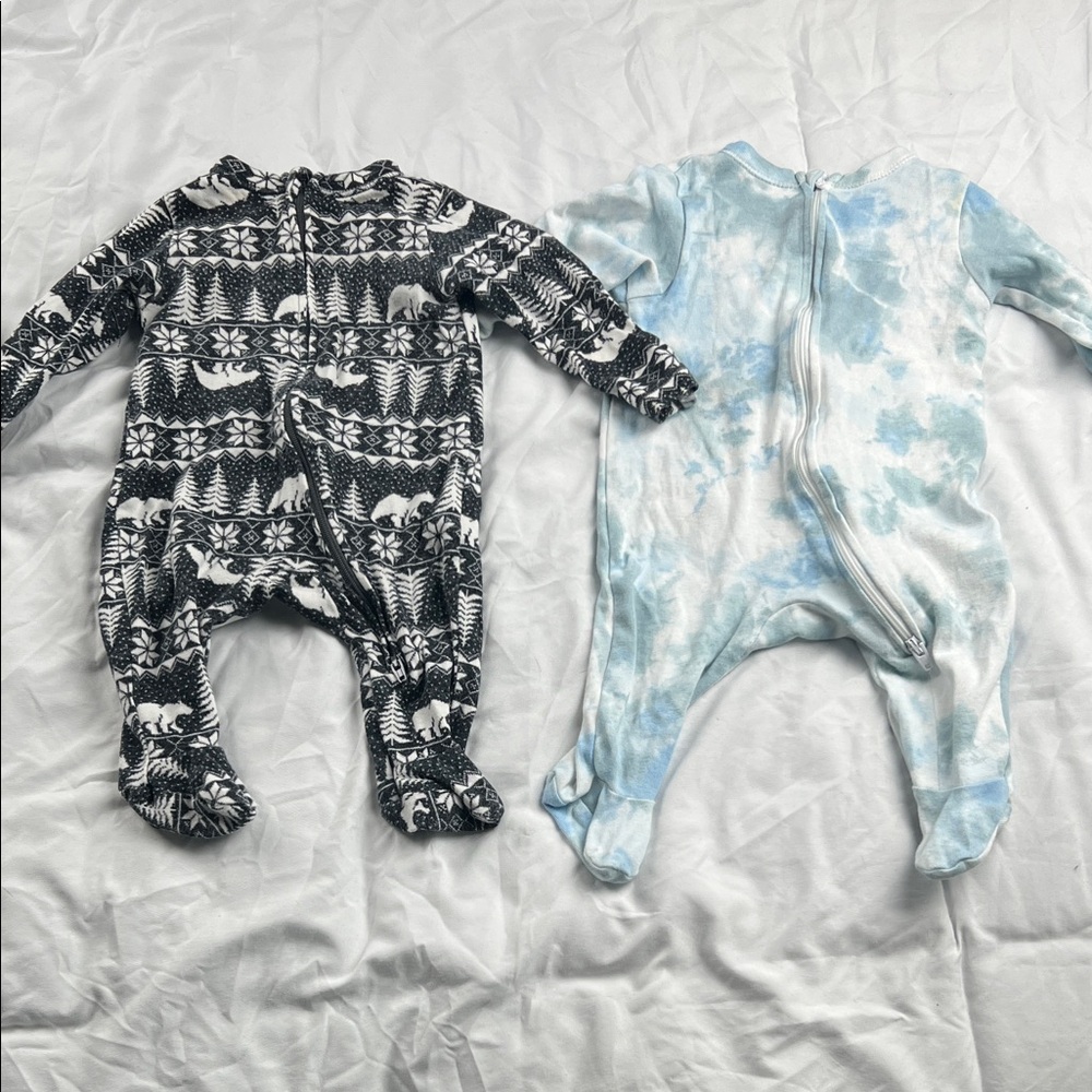 Old Navy Black White Fair Isle & Light Blue‎ Tie-Dye Baby One-Pieces (2)